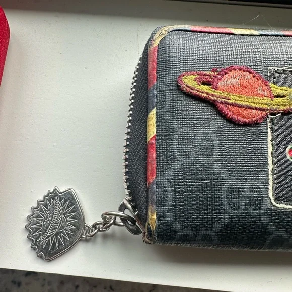 Gucci Black Wallet with Planet Embroidery - Picture 4 of 4